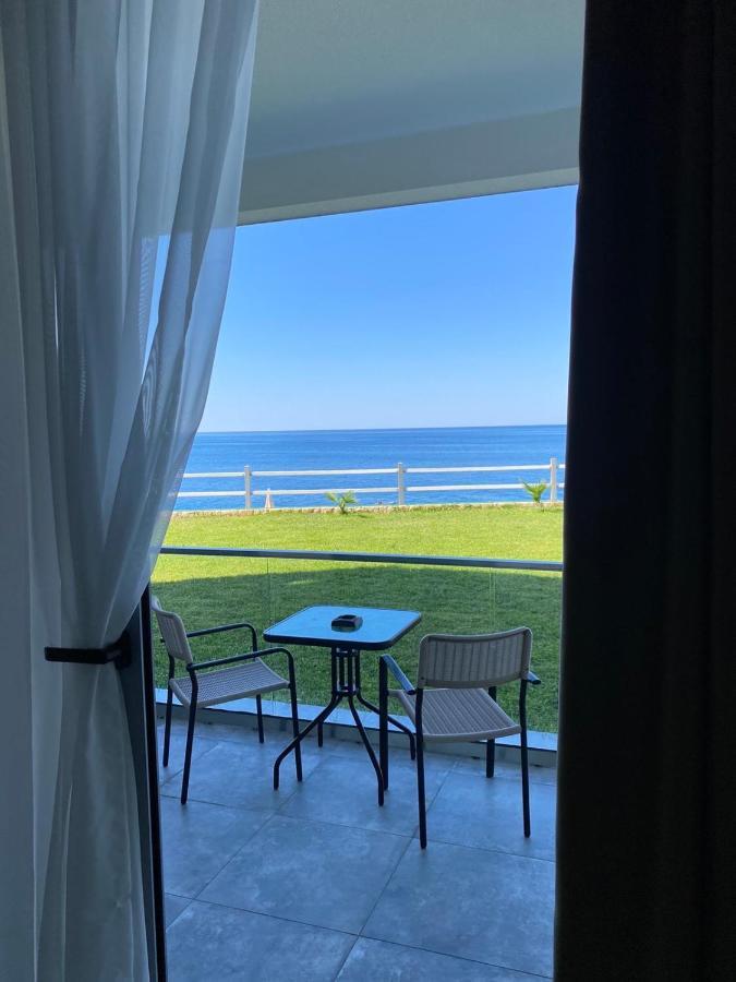Apartments Komina Утеха Екстериор снимка