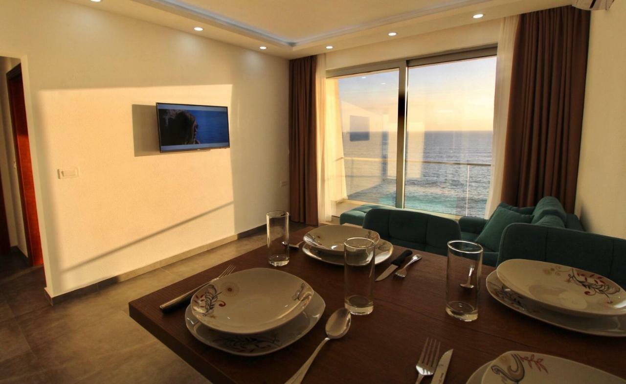 Apartments Komina Утеха Екстериор снимка