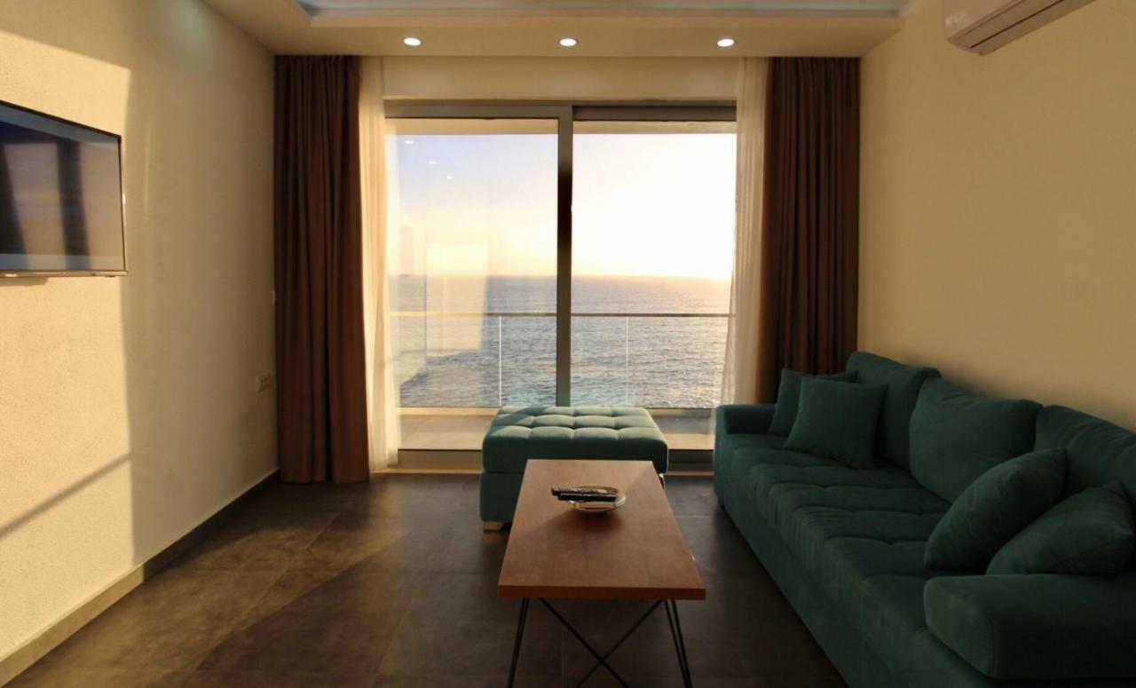 Apartments Komina Утеха Екстериор снимка